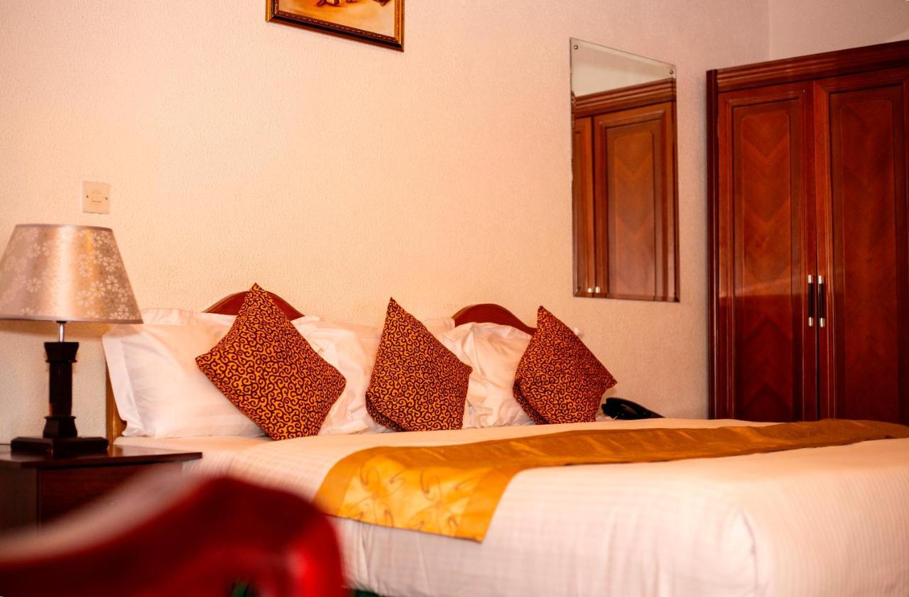 Royal Park Hotel Kumasi Exterior foto